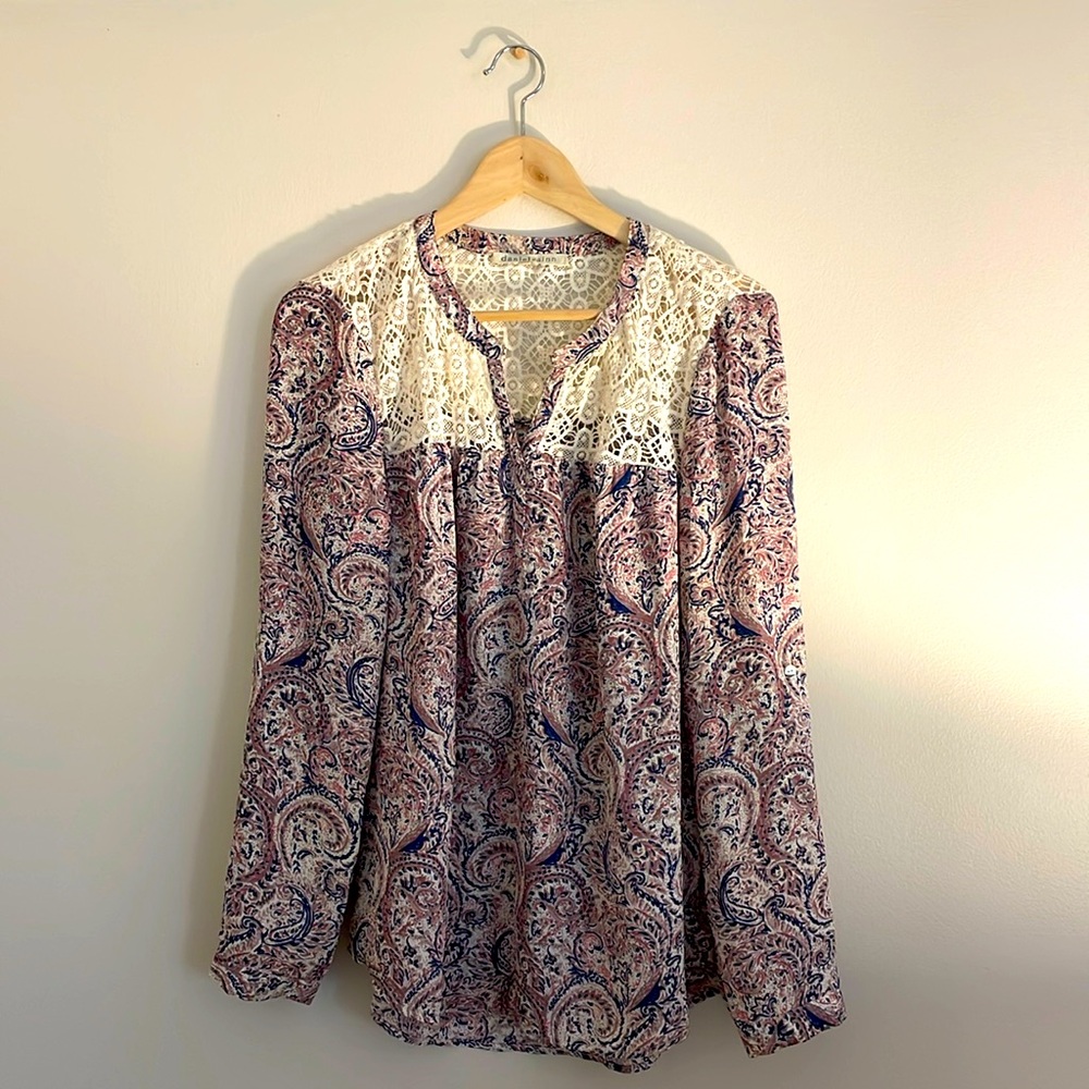 Daniel Rainn size small pink, blue white long sleeve blouse with crochet yoke